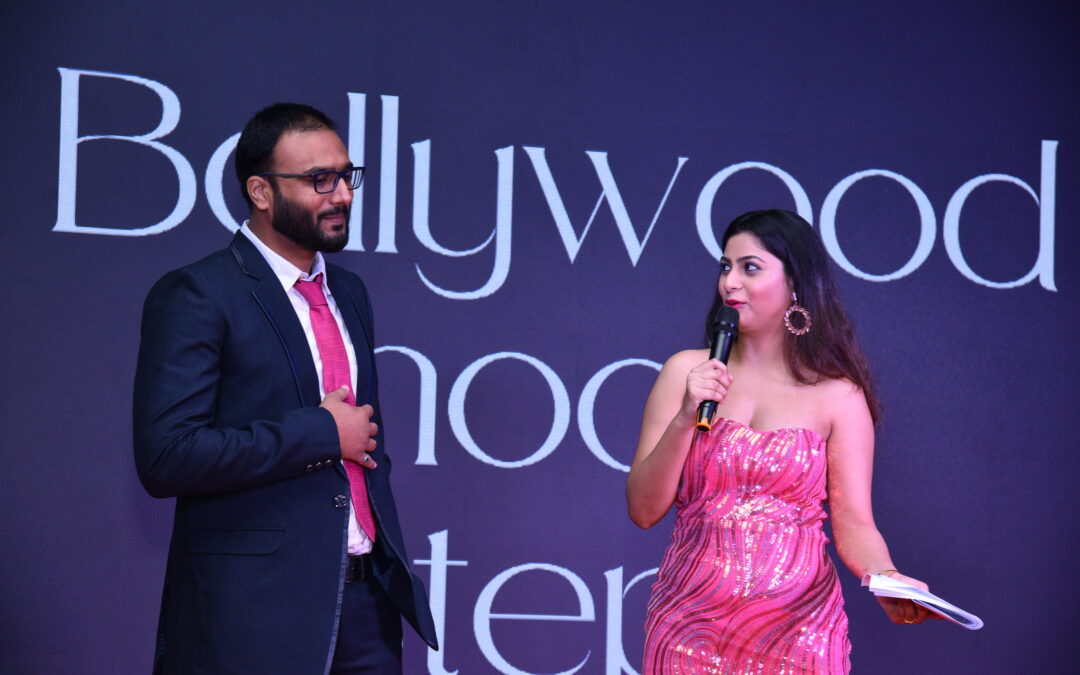 Anchor Surbhi Dighe hosting Axis Bank Roar of Excellence awards night in Andaman and Nicobar Corporate emcee in Mumbai hosting Axis Bank top performers event Awards night emcee for Axis Bank Roar of Excellence Event host Surbhi Dighe engaging audience at banking awards night in Andaman Corporate anchor in India hosting destination offsite for Axis Bank